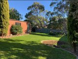 https://images.listonce.com.au/custom/160x/listings/10-chicago-street-maribyrnong-vic-3032/984/01738984_img_15.jpg?K0WAO4uy1r4