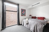 https://images.listonce.com.au/custom/160x/listings/10-clare-lane-kensington-vic-3031/665/01582665_img_07.jpg?YbgE2B4IMC8