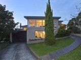 https://images.listonce.com.au/custom/160x/listings/10-cleve-road-pascoe-vale-south-vic-3044/597/00847597_img_01.jpg?M8N9eSg8_BA