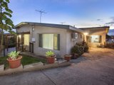 https://images.listonce.com.au/custom/160x/listings/10-cleve-road-pascoe-vale-south-vic-3044/597/00847597_img_17.jpg?Tc5P1yL9yxc