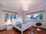 https://images.listonce.com.au/custom/160x/listings/10-clyde-street-box-hill-north-vic-3129/738/01743738_img_07.jpg?TkOtbbpRrdk