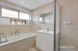 https://images.listonce.com.au/custom/160x/listings/10-cranley-place-thomastown-vic-3074/360/01733360_img_09.jpg?RYiUsZ9FPFw
