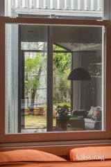 https://images.listonce.com.au/custom/160x/listings/10-crawford-street-newport-vic-3015/797/01983797_img_17.jpg?qHjqnPS8l68