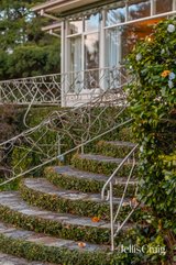 https://images.listonce.com.au/custom/160x/listings/10-culverlands-road-heathmont-vic-3135/734/01974734_img_02.jpg?wuZw_CoqjtM