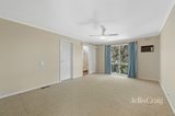 https://images.listonce.com.au/custom/160x/listings/10-dandallo-drive-eltham-vic-3095/331/01915331_img_05.jpg?GJ5yYZP0j9g