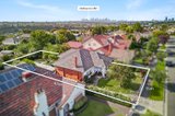 https://images.listonce.com.au/custom/160x/listings/10-downes-street-strathmore-vic-3041/379/01485379_img_02.jpg?wZdC9QFxF1E