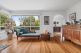 https://images.listonce.com.au/custom/160x/listings/10-dumosa-avenue-croydon-vic-3136/348/01871348_img_02.jpg?_18lxJoIcpM