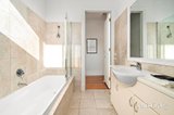 https://images.listonce.com.au/custom/160x/listings/10-durham-street-albert-park-vic-3206/080/01950080_img_09.jpg?LB8DQhwQmqg