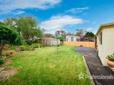 https://images.listonce.com.au/custom/160x/listings/10-elana-court-croydon-north-vic-3136/842/01525842_img_26.jpg?vAeHeB4-dQc