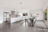 https://images.listonce.com.au/custom/160x/listings/10-emerald-rise-templestowe-vic-3106/094/01909094_img_06.jpg?cWExUc26Ha0