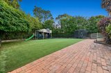 https://images.listonce.com.au/custom/160x/listings/10-eriden-close-glen-waverley-vic-3150/361/01899361_img_09.jpg?3QEsprfpO3c