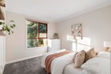 https://images.listonce.com.au/custom/160x/listings/10-fairdell-crescent-hurstbridge-vic-3099/730/01605730_img_07.jpg?8DoolOag3U8