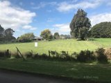 https://images.listonce.com.au/custom/160x/listings/10-falls-road-trentham-vic-3458/298/01898298_img_01.jpg?kD89uJfEbno