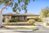 https://images.listonce.com.au/custom/160x/listings/10-felicia-grove-forest-hill-vic-3131/916/01740916_img_01.jpg?Bk4hR6rWXE8