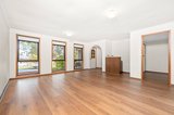 https://images.listonce.com.au/custom/160x/listings/10-felicia-grove-forest-hill-vic-3131/916/01740916_img_02.jpg?RXgbKlCHTnY