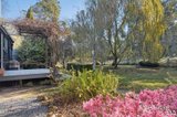 https://images.listonce.com.au/custom/160x/listings/10-fern-road-little-hampton-vic-3458/327/01910327_img_16.jpg?DGMv_0tMc08