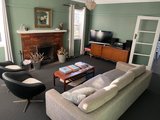 https://images.listonce.com.au/custom/160x/listings/10-fifth-street-hepburn-springs-vic-3461/351/01701351_img_05.jpg?qxXpb1r0hjE