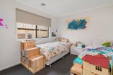 https://images.listonce.com.au/custom/160x/listings/10-five-mile-way-woodend-vic-3442/631/01135631_img_10.jpg?m91fD4bdAYI