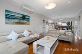 https://images.listonce.com.au/custom/160x/listings/10-florence-street-bentleigh-east-vic-3165/715/01947715_img_06.jpg?6wrw7_NYdG4