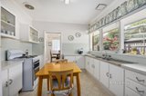 https://images.listonce.com.au/custom/160x/listings/10-folkestone-road-glen-waverley-vic-3150/962/01971962_img_03.jpg?KLavpCOh8ew