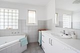 https://images.listonce.com.au/custom/160x/listings/10-frank-street-eltham-vic-3095/601/01807601_img_11.jpg?FImZ4JS4wSk