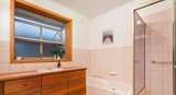 https://images.listonce.com.au/custom/160x/listings/10-friendship-square-cheltenham-vic-3192/606/01752606_img_02.jpg?2uzWi_OVLs0
