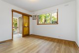 https://images.listonce.com.au/custom/160x/listings/10-glenora-avenue-croydon-vic-3136/256/01938256_img_07.jpg?V7om0Za1ydc