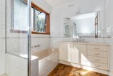 https://images.listonce.com.au/custom/160x/listings/10-glenora-avenue-croydon-vic-3136/256/01938256_img_08.jpg?GDAjb6HObrM