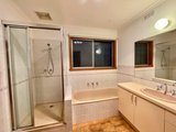 https://images.listonce.com.au/custom/160x/listings/10-glenora-avenue-croydon-vic-3136/256/01938256_img_09.jpg?7uSjSHyRfuc