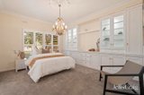 https://images.listonce.com.au/custom/160x/listings/10-gordon-street-croydon-vic-3136/806/01915806_img_08.jpg?tNBKkGvBxKE