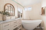 https://images.listonce.com.au/custom/160x/listings/10-gordon-street-croydon-vic-3136/806/01915806_img_09.jpg?qxmJHqD6sO0