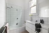 https://images.listonce.com.au/custom/160x/listings/10-grace-street-malvern-vic-3144/633/01480633_img_09.jpg?JHaMhx9L50w