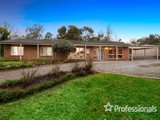 https://images.listonce.com.au/custom/160x/listings/10-greenwood-lane-mooroolbark-vic-3138/704/01525704_img_03.jpg?TKLy7Dz2HKU