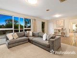 https://images.listonce.com.au/custom/160x/listings/10-greenwood-lane-mooroolbark-vic-3138/704/01525704_img_04.jpg?pQlD1ga_bP8