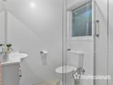 https://images.listonce.com.au/custom/160x/listings/10-greenwood-lane-mooroolbark-vic-3138/704/01525704_img_12.jpg?ujM6EcOmPOw