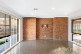 https://images.listonce.com.au/custom/160x/listings/10-gundry-grove-watsonia-north-vic-3087/951/01938951_img_02.jpg?zpozsw-JlzQ