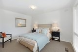 https://images.listonce.com.au/custom/160x/listings/10-heaton-avenue-glen-iris-vic-3146/975/00235975_img_06.jpg?6dMtccm83W4