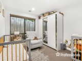 https://images.listonce.com.au/custom/160x/listings/10-hillside-close-montrose-vic-3765/851/01525851_img_07.jpg?1Fj1l5XxLMA