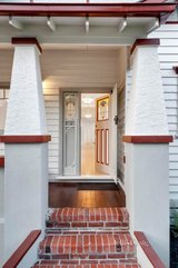 https://images.listonce.com.au/custom/160x/listings/10-hoffman-street-brunswick-west-vic-3055/298/01644298_img_20.jpg?GN8zWMyL34Q