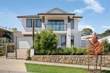 https://images.listonce.com.au/custom/160x/listings/10-honour-avenue-lilydale-vic-3140/626/01650626_img_01.jpg?IN7-K86Dkko