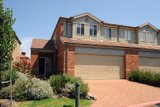 https://images.listonce.com.au/custom/160x/listings/10-houghton-drive-ferntree-gully-vic-3156/402/01720402_img_07.jpg?eNymapflLl4