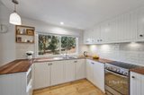 https://images.listonce.com.au/custom/160x/listings/10-hyde-street-st-andrews-vic-3761/104/01364104_img_02.jpg?LpVafj2VEU4