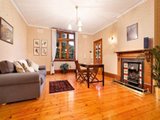 https://images.listonce.com.au/custom/160x/listings/10-iramoo-street-balwyn-vic-3103/109/01685109_img_04.jpg?GDA9zpSUBMk