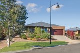 https://images.listonce.com.au/custom/160x/listings/10-irene-way-kyneton-vic-3444/383/00796383_img_01.jpg?q098EJu1vqc