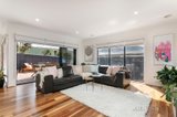 https://images.listonce.com.au/custom/160x/listings/10-jones-court-strathmore-vic-3041/353/00897353_img_05.jpg?-aKFhRv0hXg