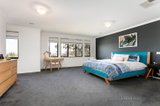 https://images.listonce.com.au/custom/160x/listings/10-jones-court-strathmore-vic-3041/353/00897353_img_08.jpg?M6IMNwJbPno