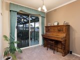 https://images.listonce.com.au/custom/160x/listings/10-kadina-court-mooroolbark-vic-3138/259/01524259_img_04.jpg?5PlnF8mo3pk