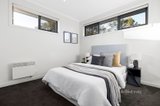 https://images.listonce.com.au/custom/160x/listings/10-kepsi-place-croydon-vic-3136/085/01626085_img_11.jpg?EOk9FftHVzw