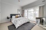 https://images.listonce.com.au/custom/160x/listings/10-knaith-road-ringwood-east-vic-3135/476/01423476_img_06.jpg?1CVgfIqdKxI