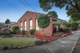 https://images.listonce.com.au/custom/160x/listings/10-landen-avenue-glen-waverley-vic-3150/891/01851891_img_05.jpg?8k3XgPh4-Tc